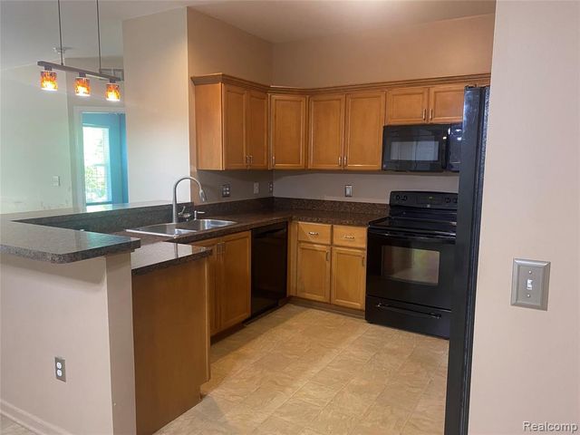 34558 Northrup Drive, New Baltimore, MI 48047