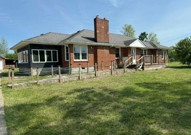 545 Carthage Rd, Red Boiling Springs, TN 37150