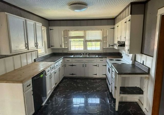 545 Carthage Rd, Red Boiling Springs, TN 37150