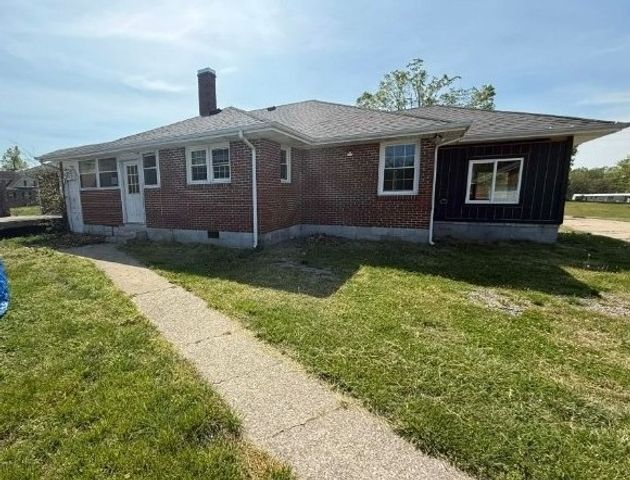 545 Carthage Rd, Red Boiling Springs, TN 37150