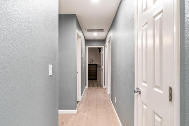 1953 Debonaire Dr, Modesto, CA 95350