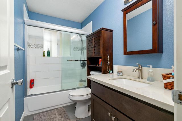 1953 Debonaire Dr, Modesto, CA 95350