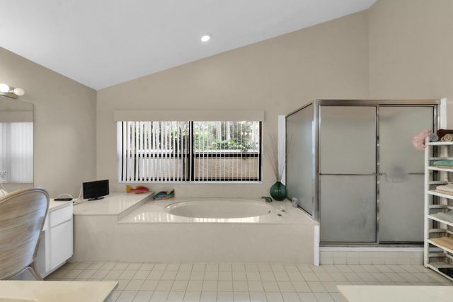 5040 NW 88th Lane, Coral Springs, FL 33067