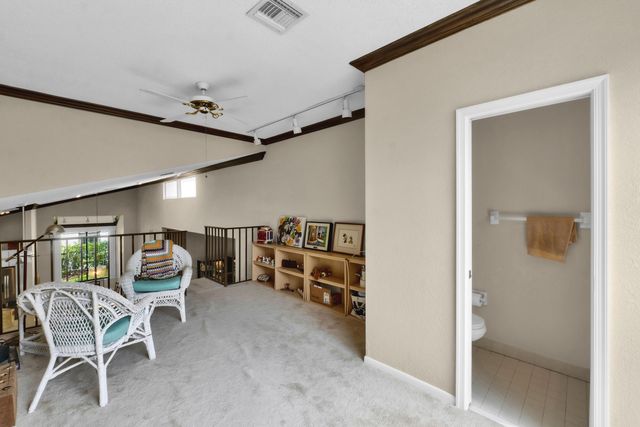 5040 NW 88th Lane, Coral Springs, FL 33067