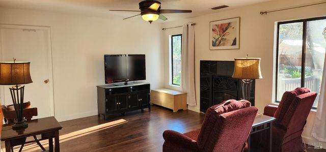 2350 Elliott Dr, American Canyon, CA 94503