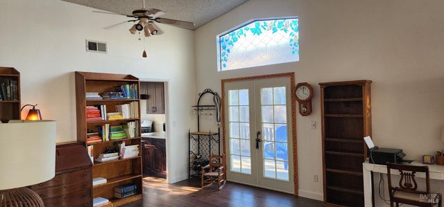 2350 Elliott Dr, American Canyon, CA 94503