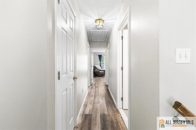 10 Pennsbury Way, East Brunswick, NJ 08816