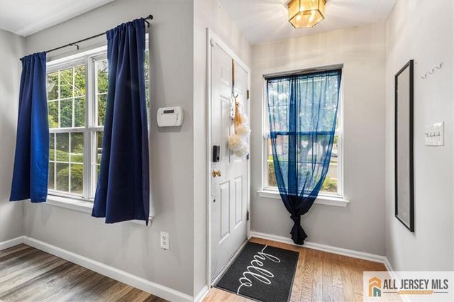 10 Pennsbury Way, East Brunswick, NJ 08816