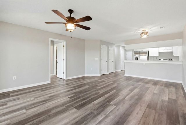 5040 Windsor Green Way Unit 202, Myrtle Beach, SC 29579