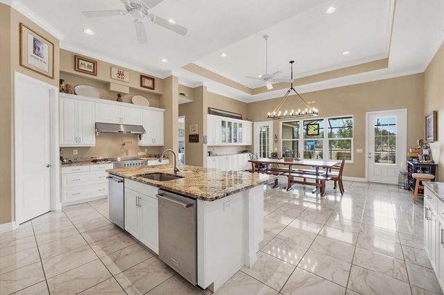 2350 MISSION VALLEY BOULEVARD, Nokomis, FL 34275