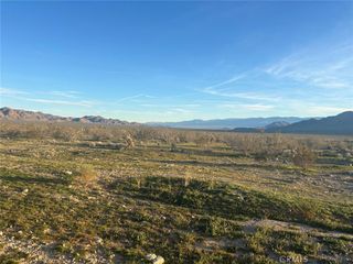 26 Pipeline, Lucerne Valley, CA 92356