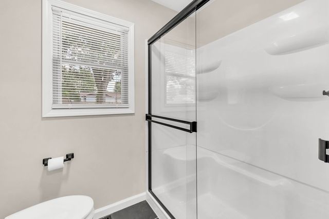 207 Donna Drive, Hopkinsville, KY 42240