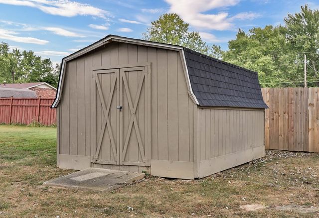 207 Donna Drive, Hopkinsville, KY 42240