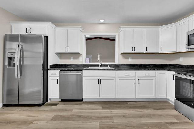 207 Donna Drive, Hopkinsville, KY 42240