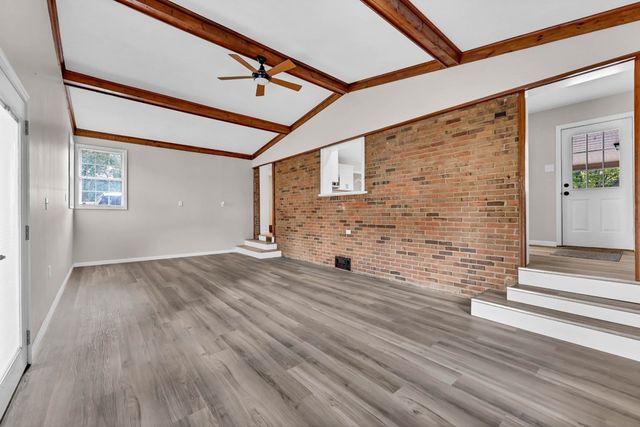 207 Donna Drive, Hopkinsville, KY 42240