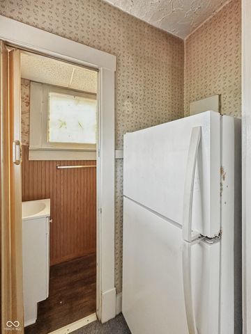 4715 E New York Street, Indianapolis, IN 46201