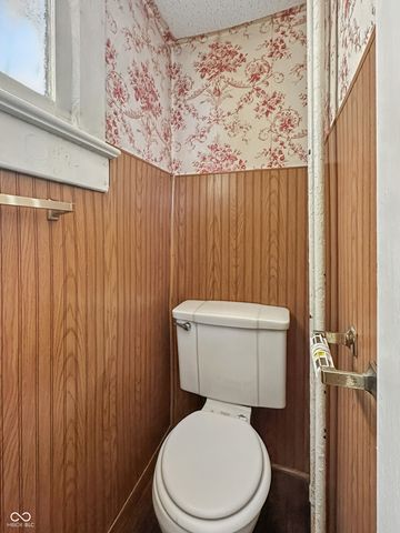 4715 E New York Street, Indianapolis, IN 46201