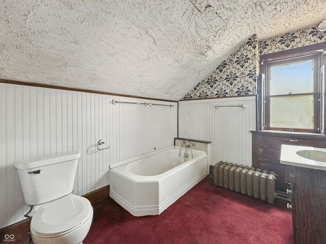 4715 E New York Street, Indianapolis, IN 46201