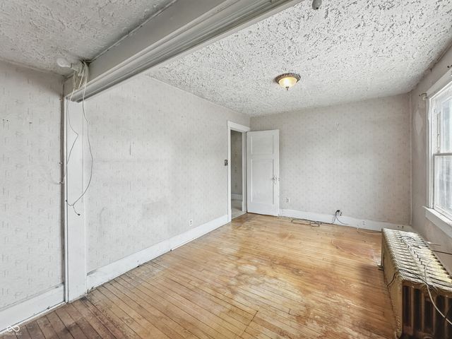 4715 E New York Street, Indianapolis, IN 46201