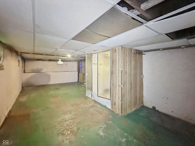 4715 E New York Street, Indianapolis, IN 46201