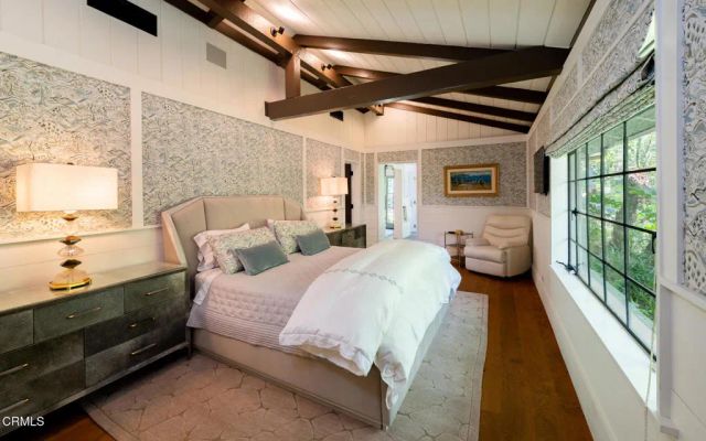 1115 S Oak Knoll Avenue, Pasadena, CA 91106