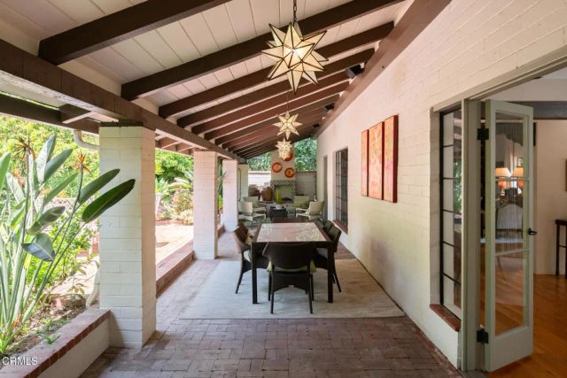 1115 S Oak Knoll Avenue, Pasadena, CA 91106