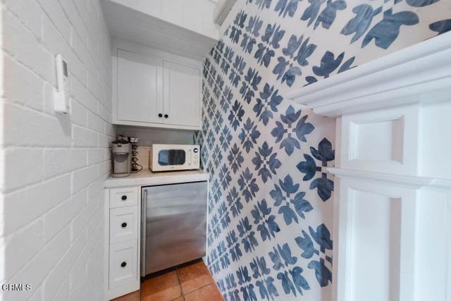 1115 S Oak Knoll Avenue, Pasadena, CA 91106