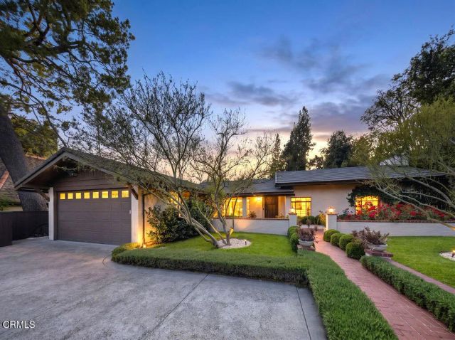 1115 S Oak Knoll Avenue, Pasadena, CA 91106