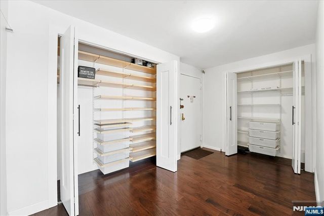 6600 Boulevard East AD, West New York, NJ 07093