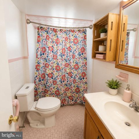 1183 LOWELL AVE, Bensalem, PA 19020