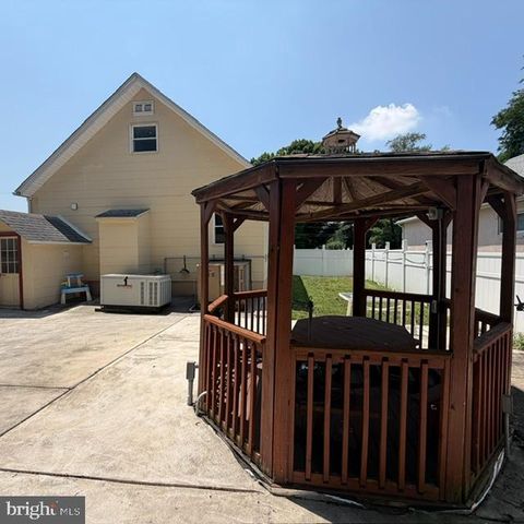 1183 LOWELL AVE, Bensalem, PA 19020