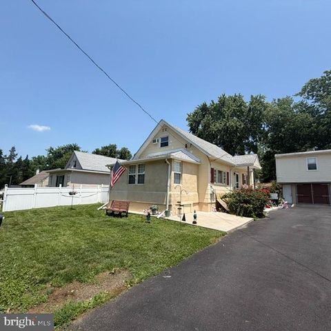 1183 LOWELL AVE, Bensalem, PA 19020