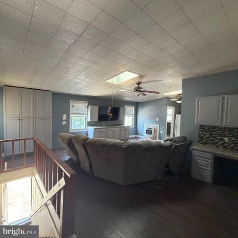 1183 LOWELL AVE, Bensalem, PA 19020