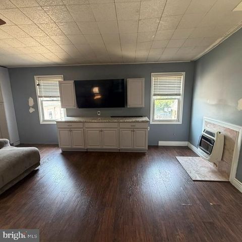 1183 LOWELL AVE, Bensalem, PA 19020