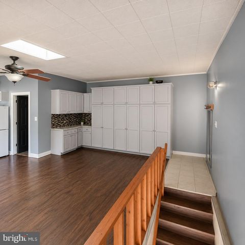 1183 LOWELL AVE, Bensalem, PA 19020