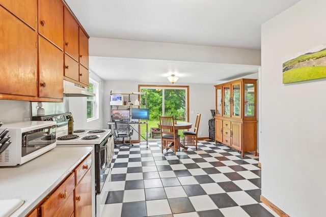 306 Lake Street, Mount Horeb, WI 53572