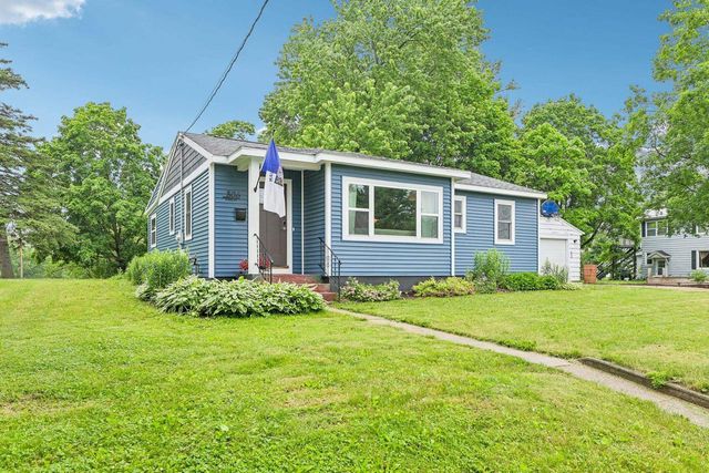 306 Lake Street, Mount Horeb, WI 53572
