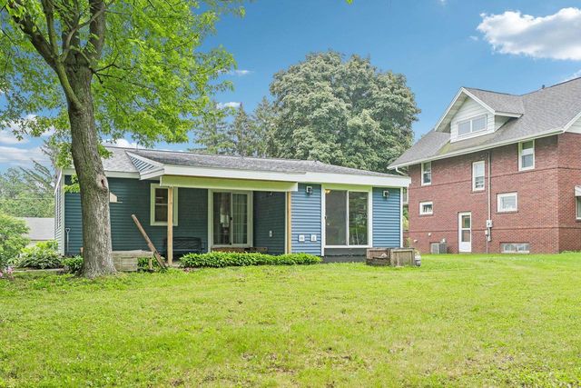 306 Lake Street, Mount Horeb, WI 53572