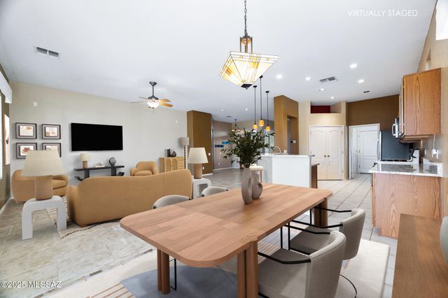 336 W Sunrise Vista Drive, Green Valley, AZ 85614