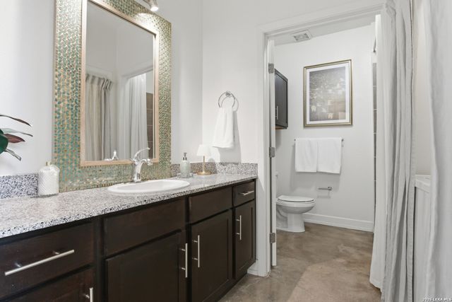 1401 S Flores St Apt 212, San Antonio, TX 78204