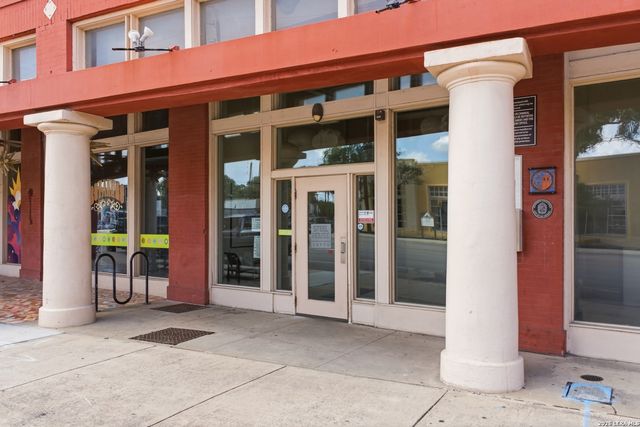 1401 S Flores St Apt 212, San Antonio, TX 78204