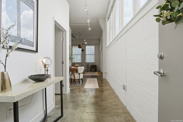 1401 S Flores St Apt 212, San Antonio, TX 78204
