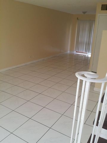 2580 NW 52nd Avenue C16, Lauderhill, FL 33313