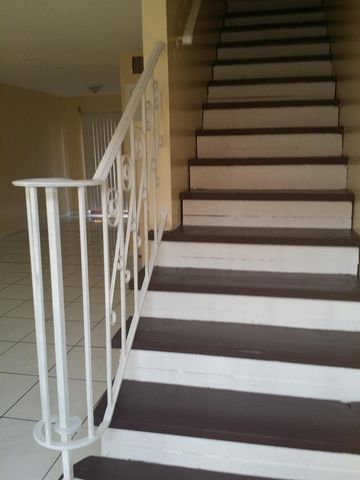 2580 NW 52nd Avenue C16, Lauderhill, FL 33313
