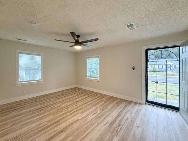 3334 SHARPE AVE, Memphis, TN 38111