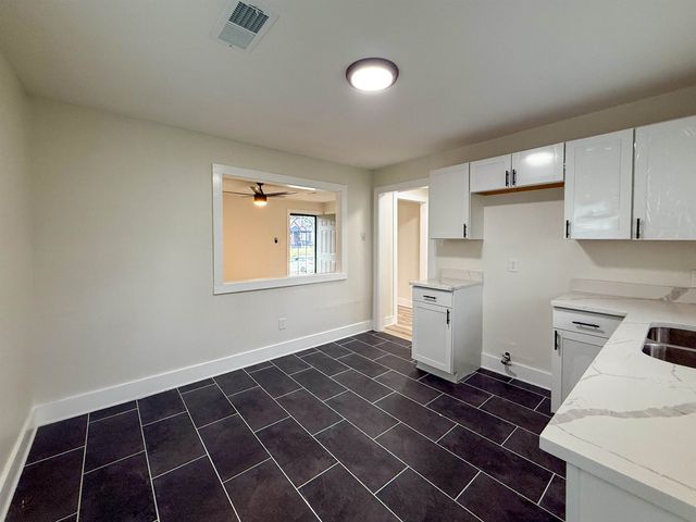 3334 SHARPE AVE, Memphis, TN 38111