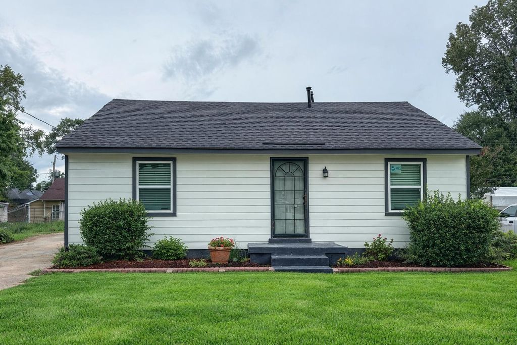 3334 SHARPE AVE, Memphis, TN 38111