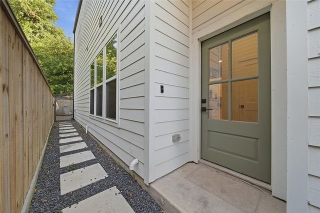 5218 San Juan Street, Houston, TX 77020