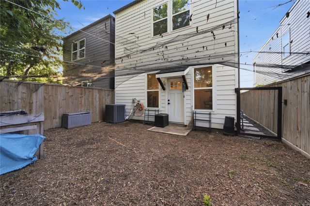 5218 San Juan Street, Houston, TX 77020