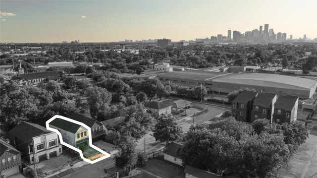 5218 San Juan Street, Houston, TX 77020